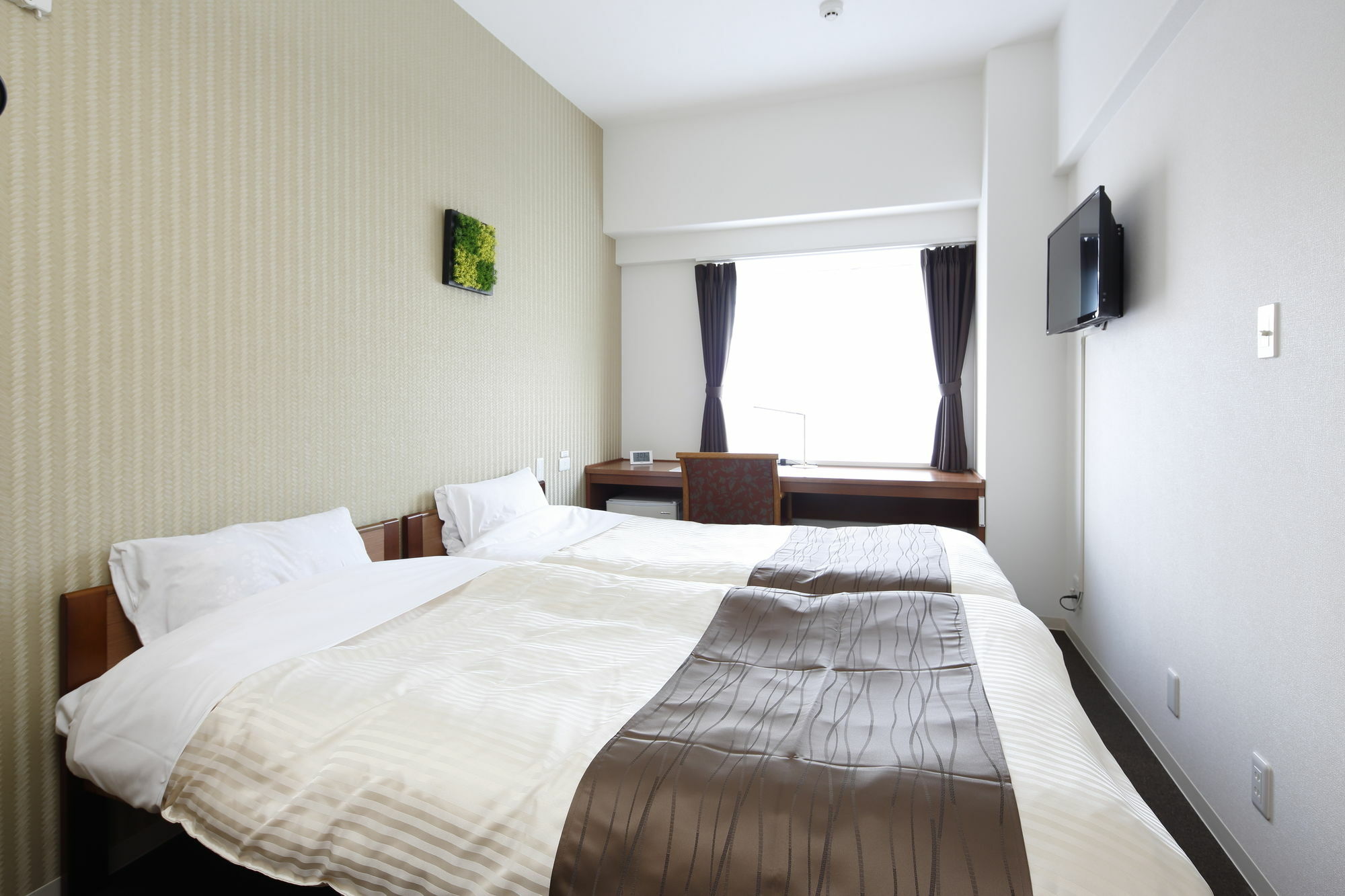Kyou Bar Lounge & Inn Сендай Экстерьер фото